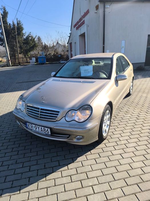Mercedes-Benz Klasa C Mercedes C320