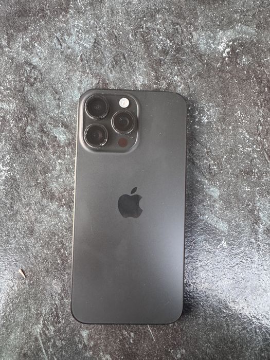 iPhone 15 Pro Max 256 ГБ  89% еSIM