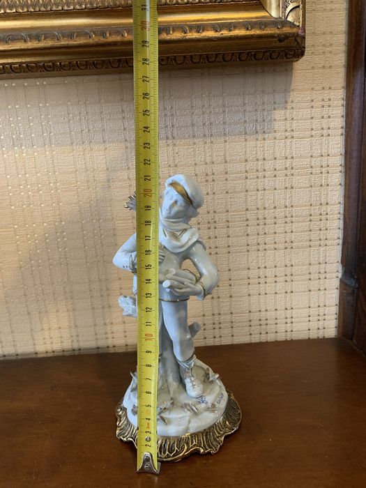 Фарфорова статуетка КАПОДІМОНТЕ