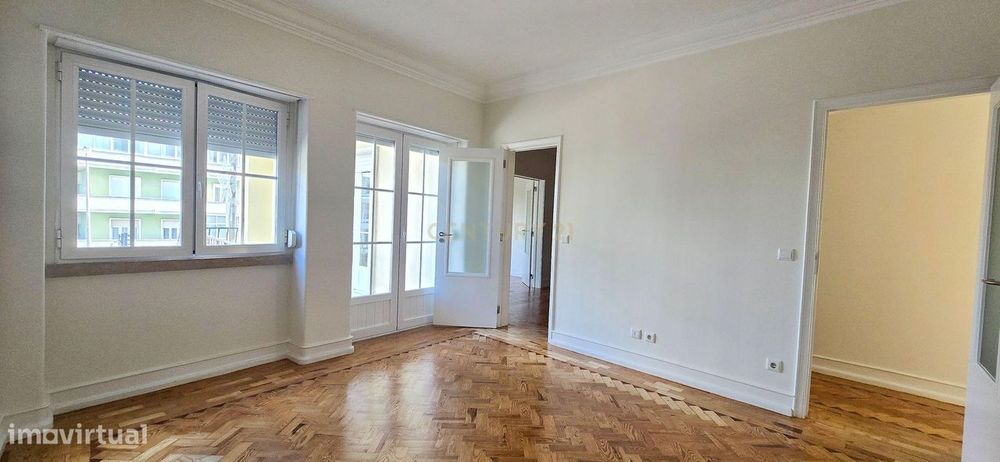 Apartamento 6 Assoalhadas para Arrendamento na Avenida de Roma – Lisbo