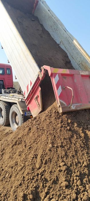 Ziemia, humus transport