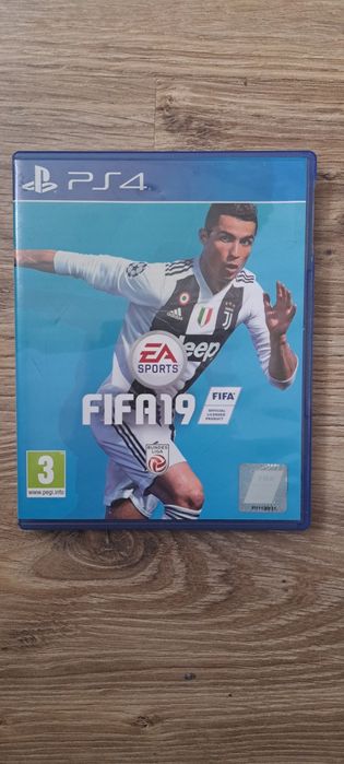 Gra FIFA19 na PS4
