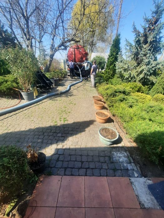 Мулосос, илосос, чистка септиків від мулу та жиру, викачка