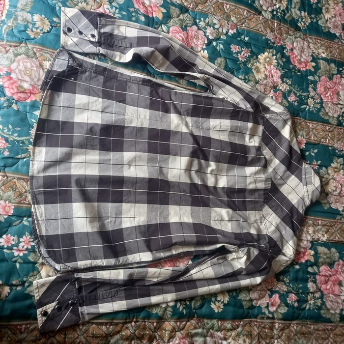 Camisa Levi's para homem.