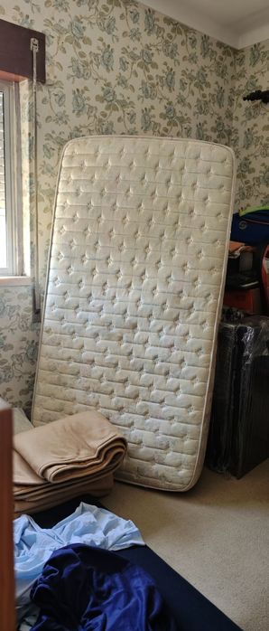 Cama solteiro ferro+colchao