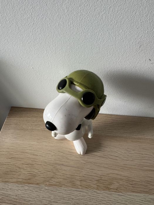 Figura do Snoopy – cerca de 20 cm, decoração colecionável