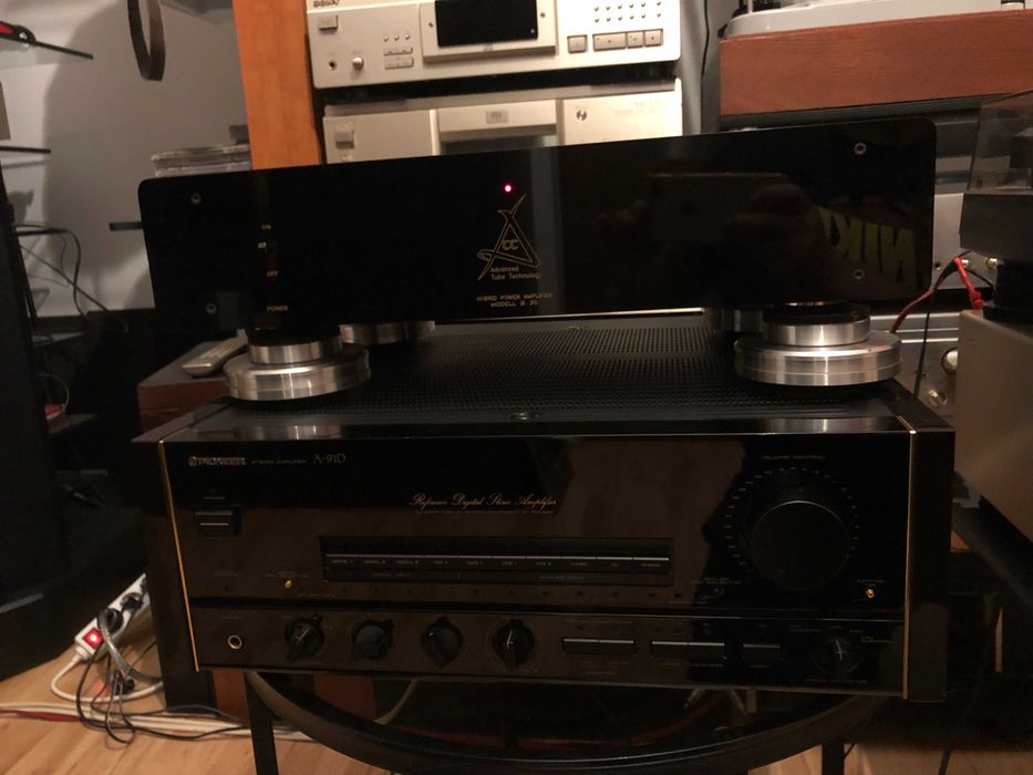 Wzmacniacz lampowy Advanced Tube Technologie  model b30 hybryda