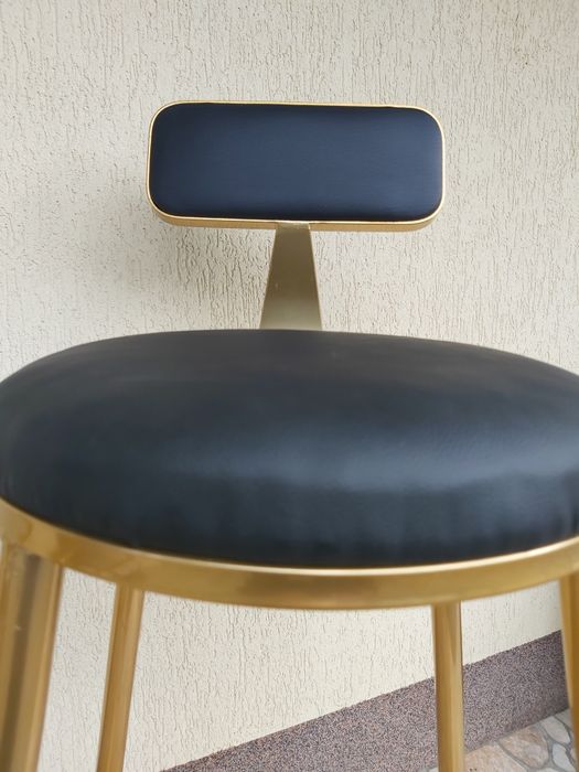 Барні стільці в скандинавському стилі