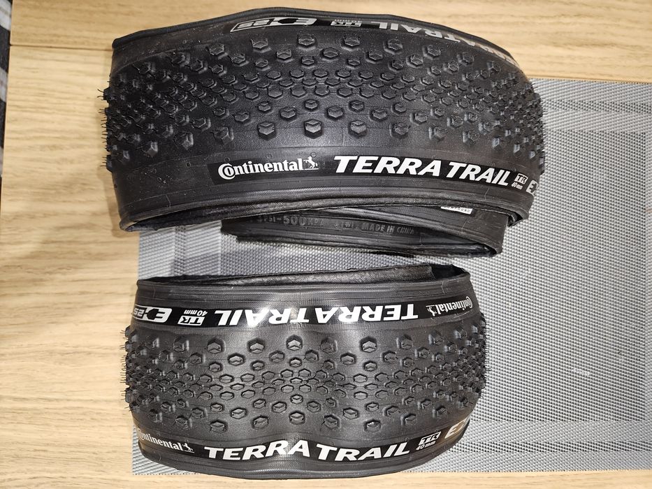 Opony continental terra trail 40mm pure grip