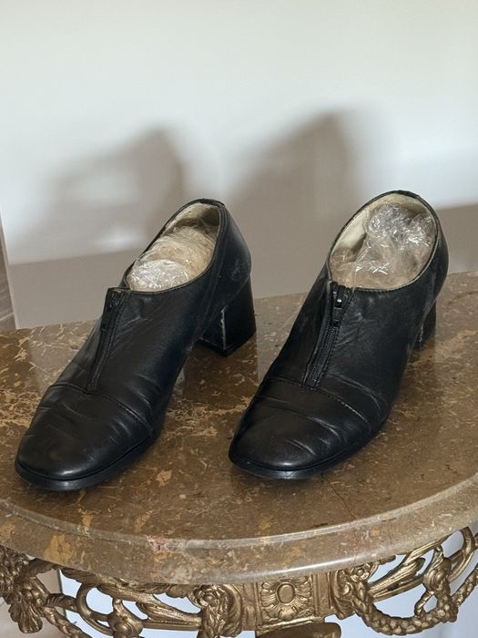 Sapatos de pele 37