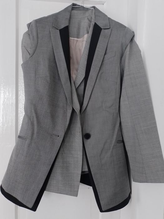 Жіночий новий брендовий піджак з желеткою