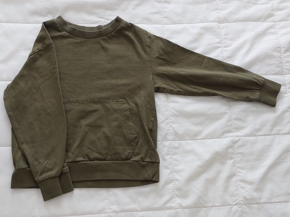 Bluza z kieszenią HM