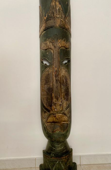Máscara/Totem decorativa estilo tribal ( Africano/Maori)
