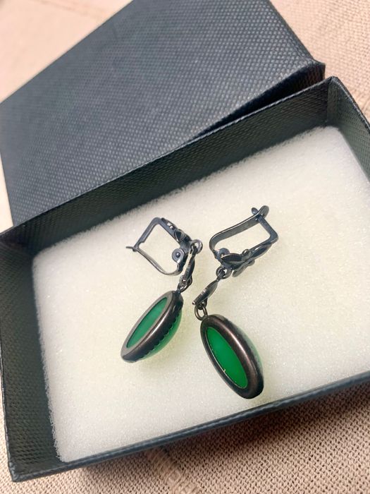 Stylowe kolczyki z malachitem, srebro oksydowane, próby 925