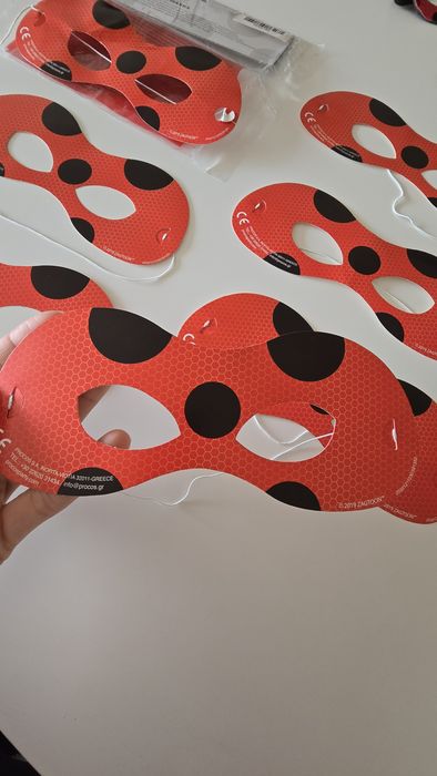 6 máscaras de papel Ladybug novas