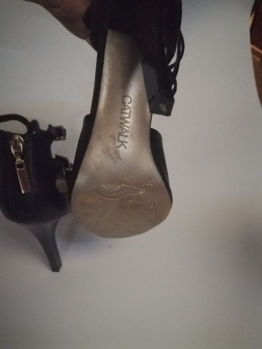 Sandały na szpilce catwalk jak tamaris