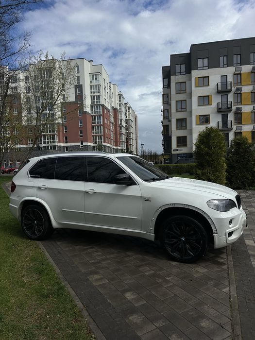 BMW x5 e70 3.5 d 2009 год