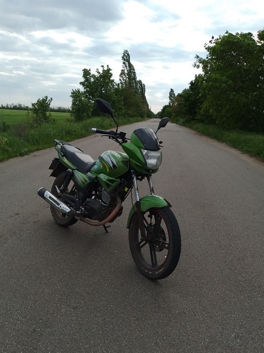 Продам спарк 200 р 25і