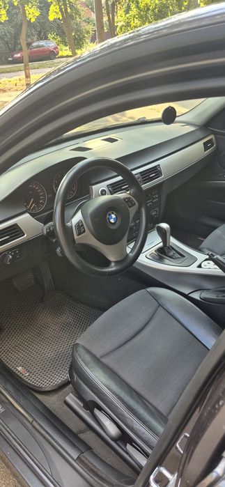 BMW E90 2.0 automatic