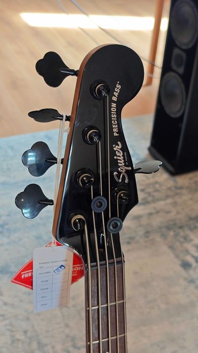 Gitara basowa Squier Contemporary Active Precision Bass PH V LRL BLK