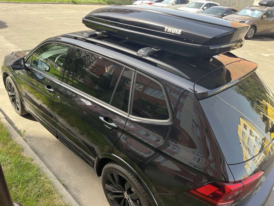 Як новий Thule Spirit 780 багажник бокс