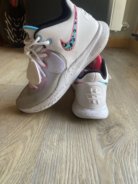 Sapatilhas de basquete contactem me pelo whatsapp