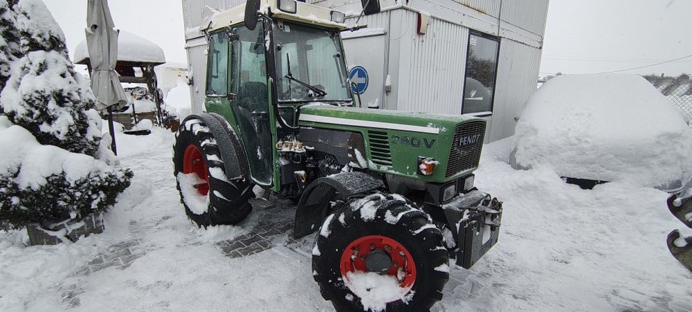 Ciągnik sadowniczy Fendt 260V  280V
