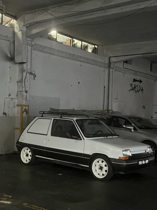 Renault super 5