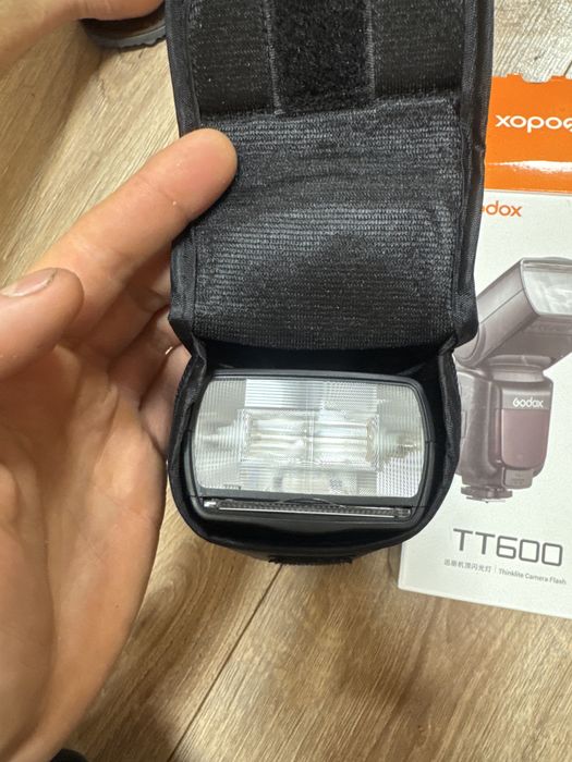 фотовспышка Godox ThinkLite TT600