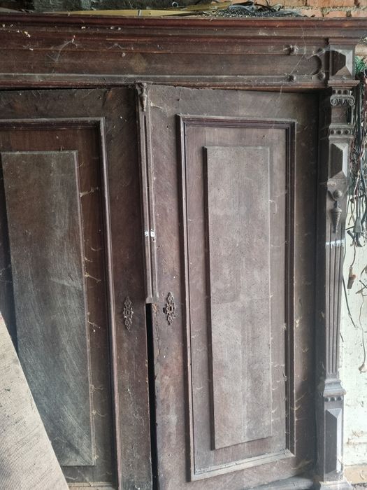 Szafa do renowacji antyk