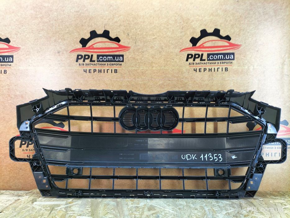 Audi A4 B9 2019-2023 решетка радиатора 8W0853651DB / 8W0853651DD