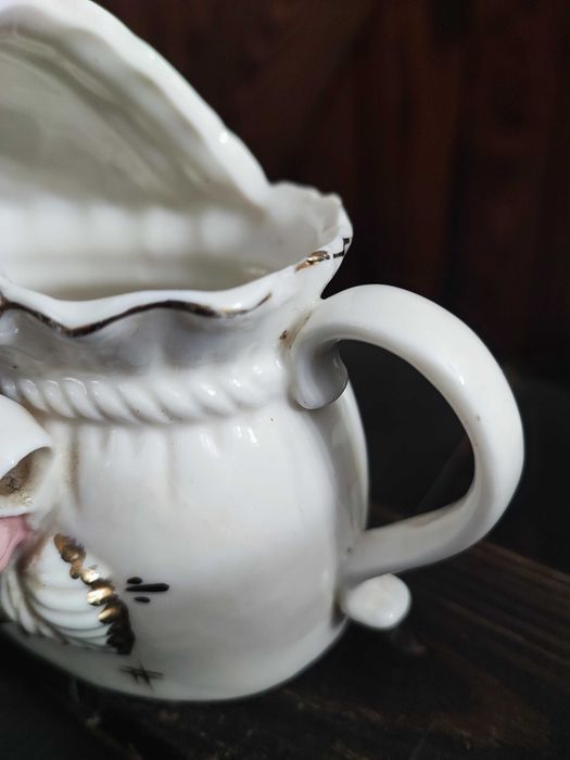 Ceramiczna konewka ozdobna
