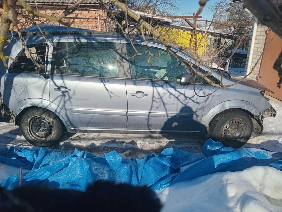 Opel Zafira B Опель Зафіра Б після ДТП на запчастини