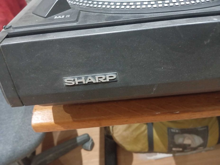 Gira discos Sharp SG 450H e colunas CP 450HG Vintage