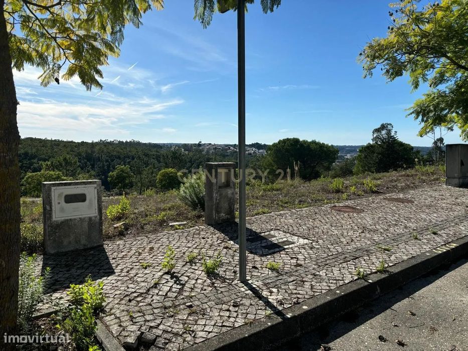 Lote de terreno  para  construção de Moradia Geminada