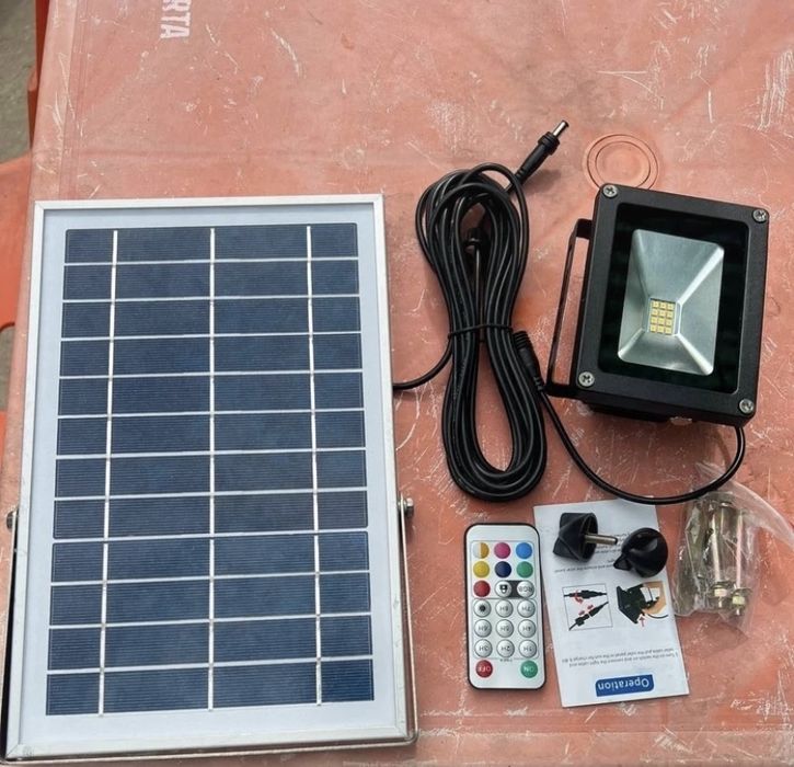Projetor LED Solar com Painel Solar