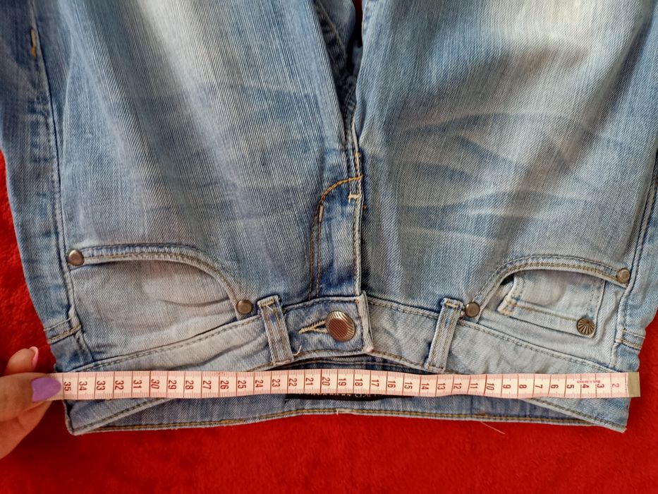 Jeansy Bershka, roz.34.
