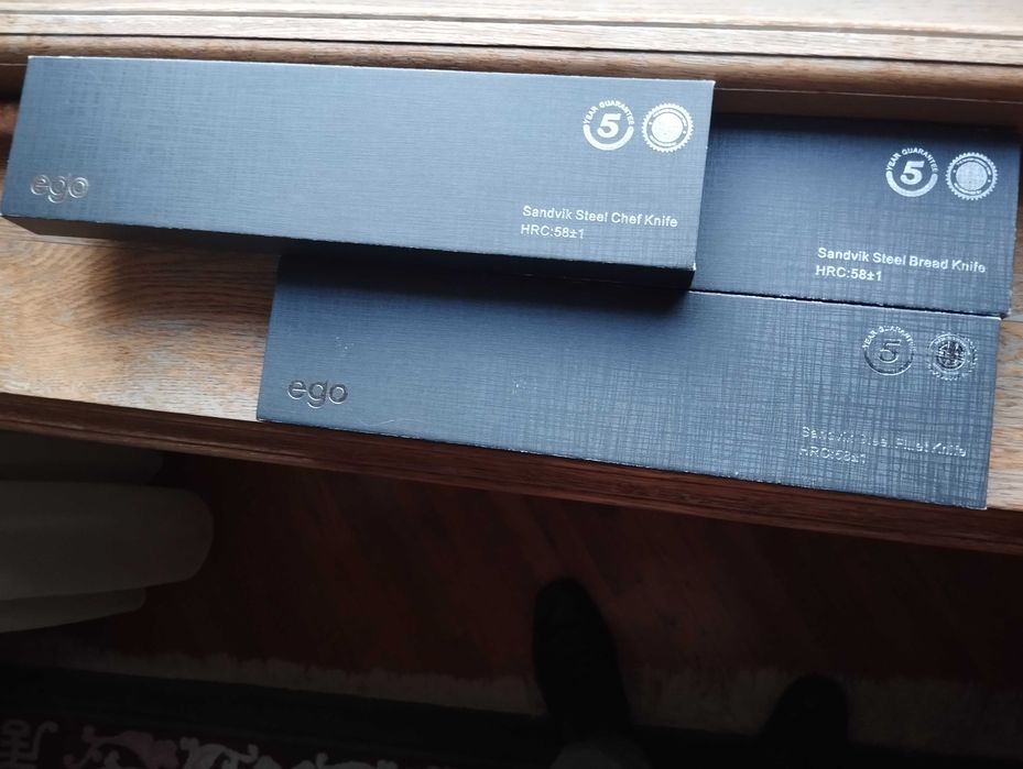 Продам  набор ножей Швейцария EGO  для ценителей