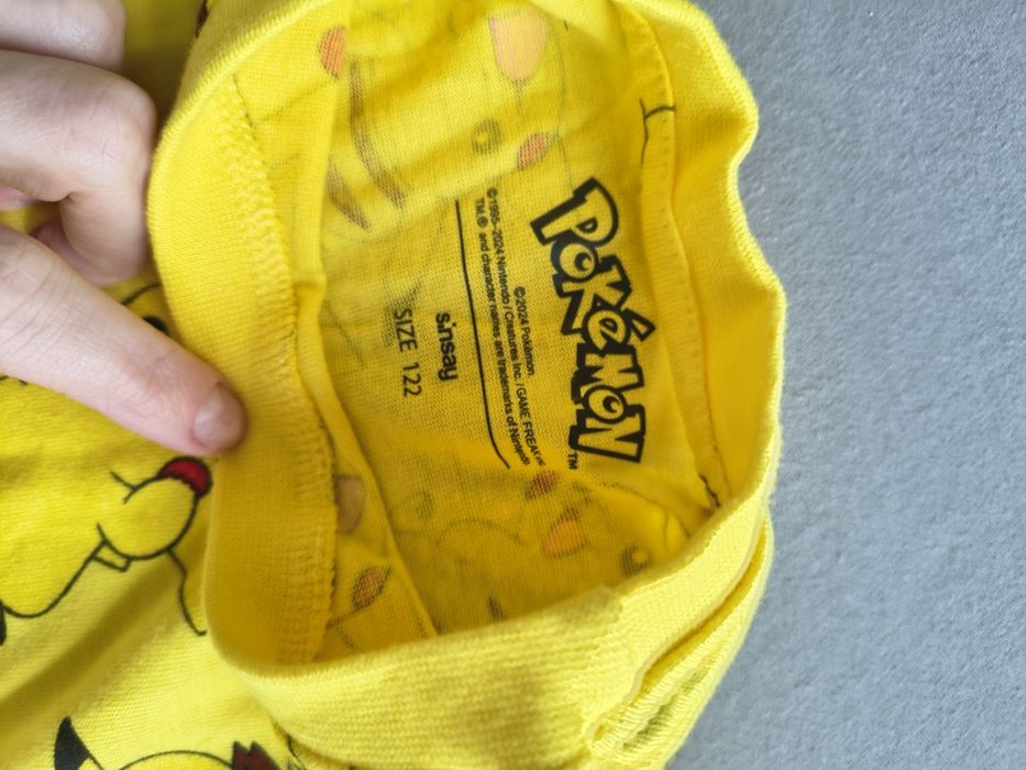 Komplet spodenki + blkoszulka pokemon r 122