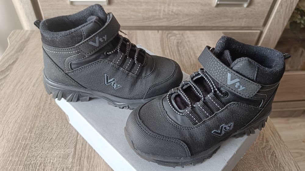 Buty chłopięce Vty kupione w Deichmann rozmiar 29