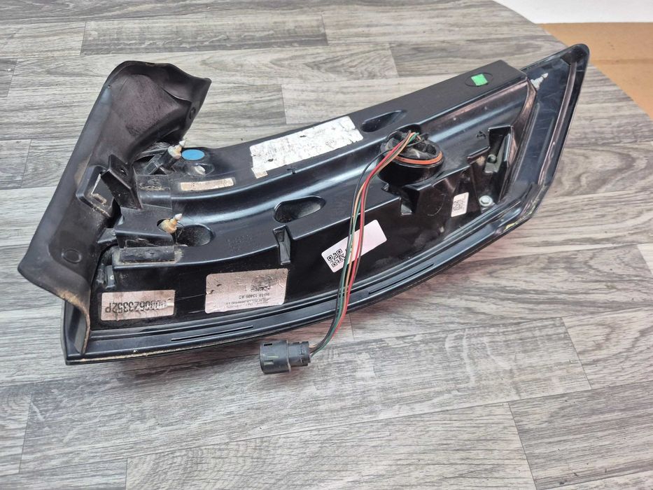 Ford Edge MK2 2015 - 2018 Lampa lewa tył