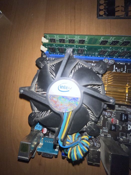 Продам материнская плата комплект ASUS P5G41-M LX