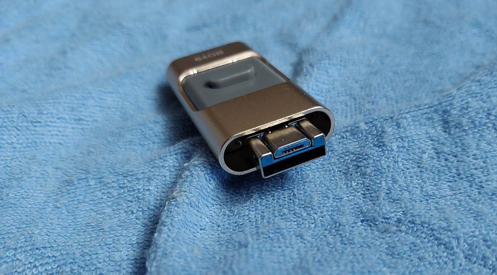 Флешка для iPhone 3 в 1 Lightning Flash Drive USB-3.0 64 GB
