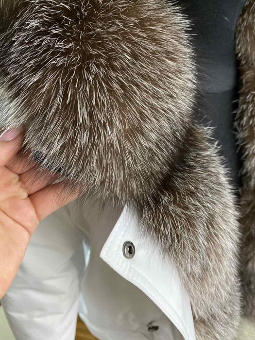 Куртка парка біла зимова з хутром блюфрост золото. Розміри з 42 до 60