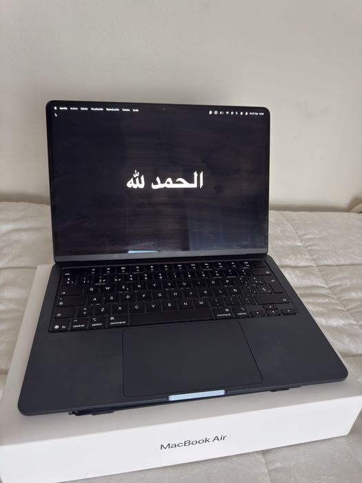 Macbook Air M4 2025