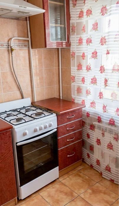 Здам 2х кімнатну, РУСЬКА (ГРАВІТОН), РОЗДІЛЬНІ КІМНАТИ, є всі МЕБЛІ та ТЕХНІКА, засклений балкон!