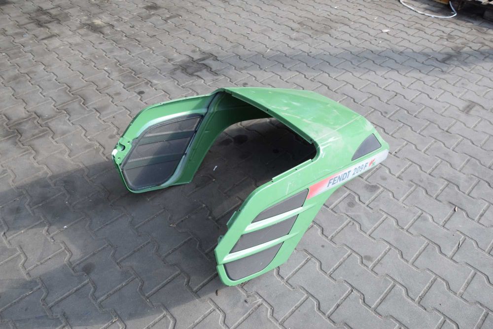 Używana maska silnika Fendt 209 F Vario TMS – oryginał