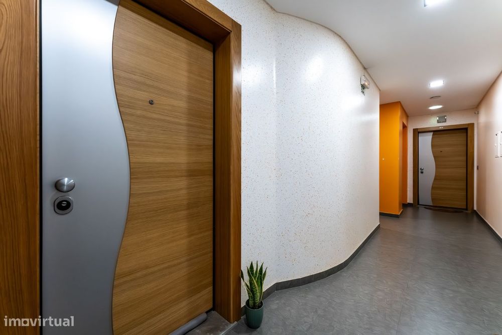 Apartamento T2 Duplex, S. Pedro da Cadeira