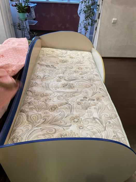 Ліжко дитяче+ матрас
