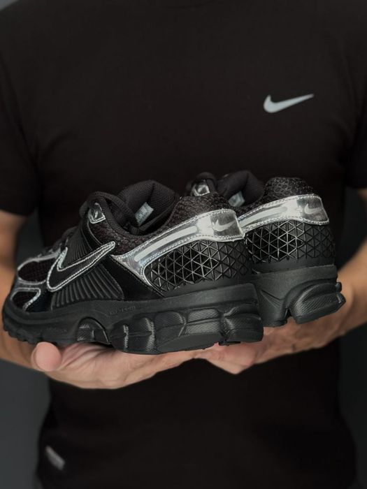 Nike Zoom Vomero 5 Chrome (IV4311 002) оригінал!!! В наявності багато різновидів!!!
